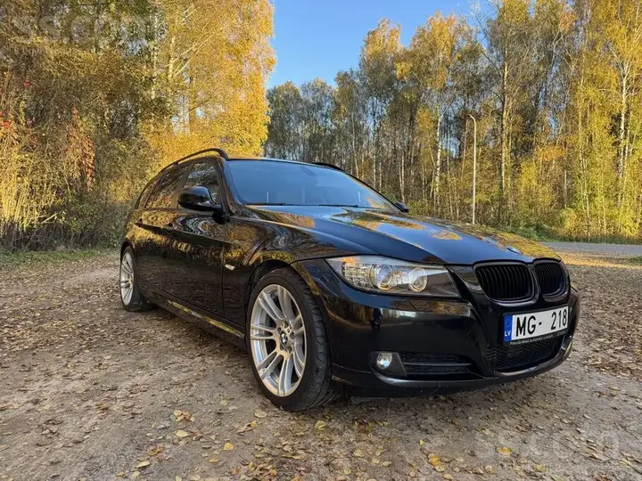 BMW 320D 2009 photo 2