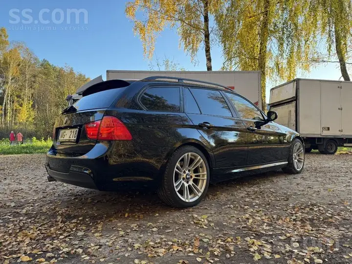 BMW 320D 2009 photo 3