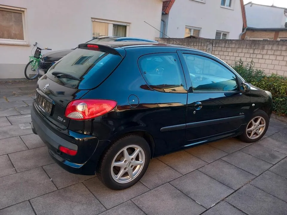 Peugeot 206
