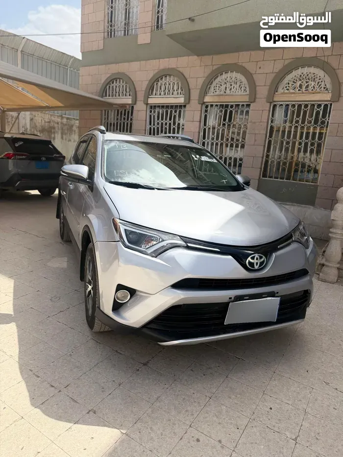 Toyota Rav 4 2018 photo 2