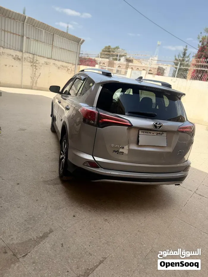 Toyota Rav 4 2018 photo 3
