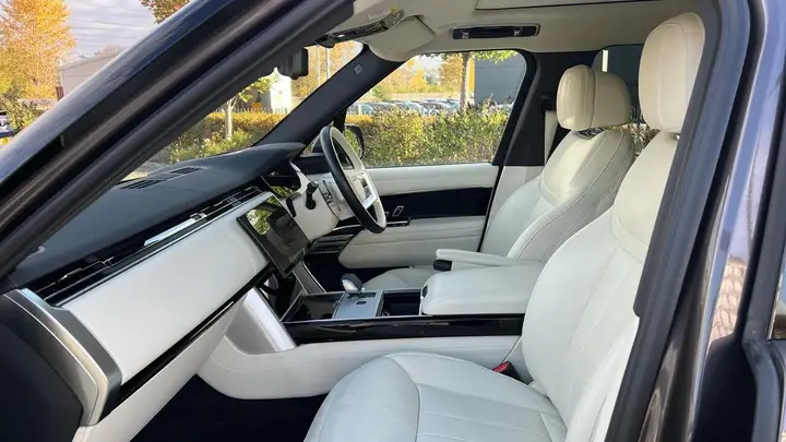 Land Rover Range Rover 2023 photo 3