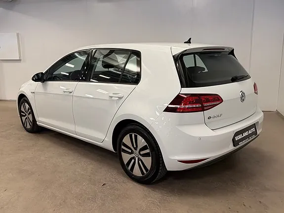 Volkswagen E-Golf 2015 photo 4