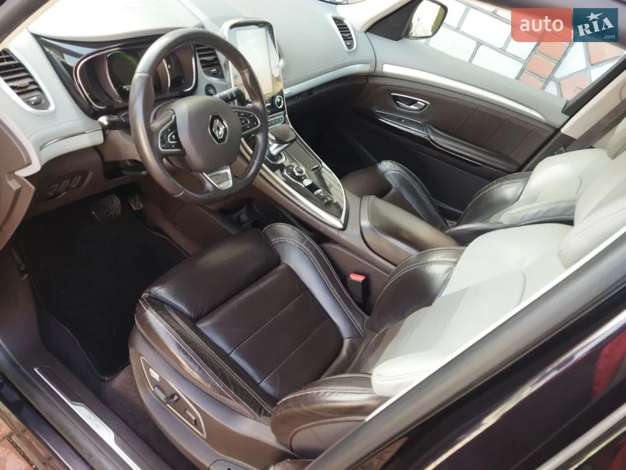 Renault Espace 2018 photo 3
