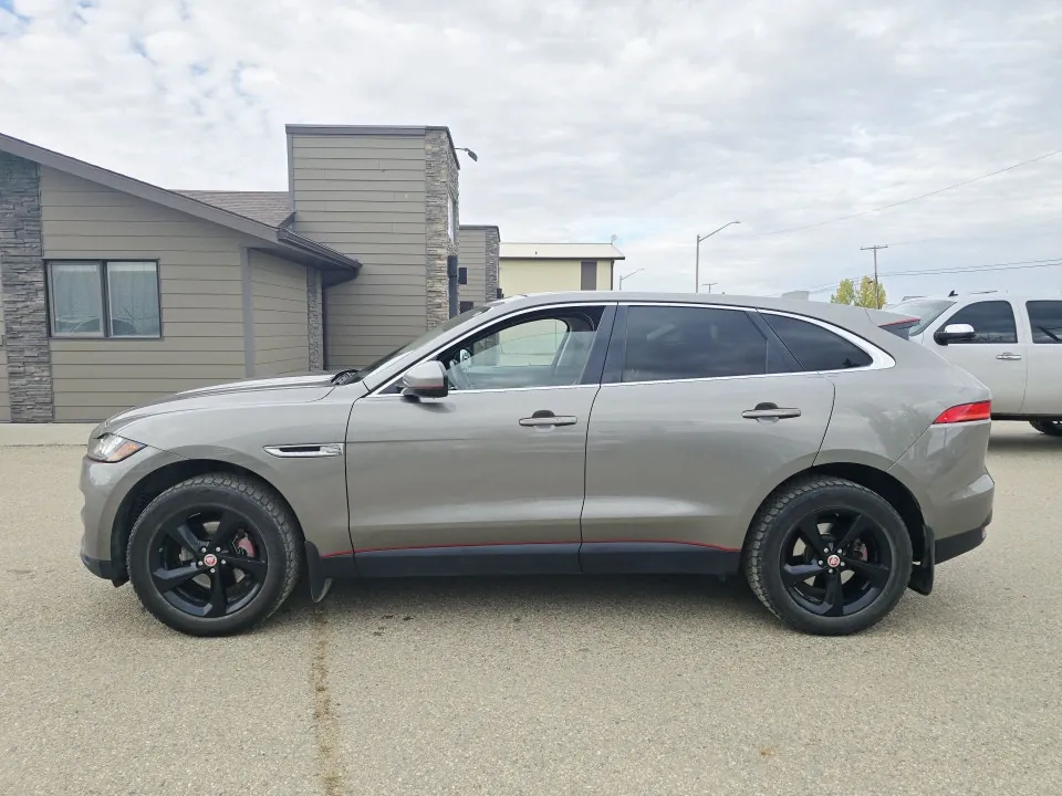 Jaguar F-Pace 2018 photo 4