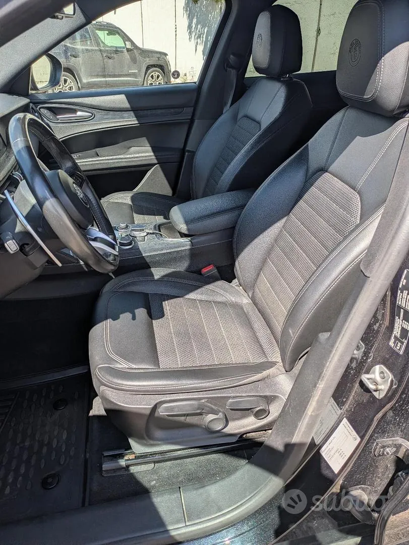 Alfa Romeo Stelvio 2023 photo 5