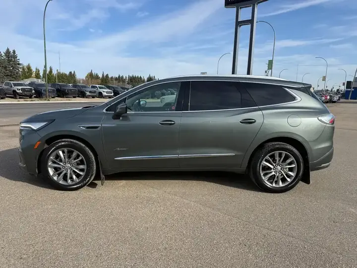 Buick Enclave 2024 photo 4