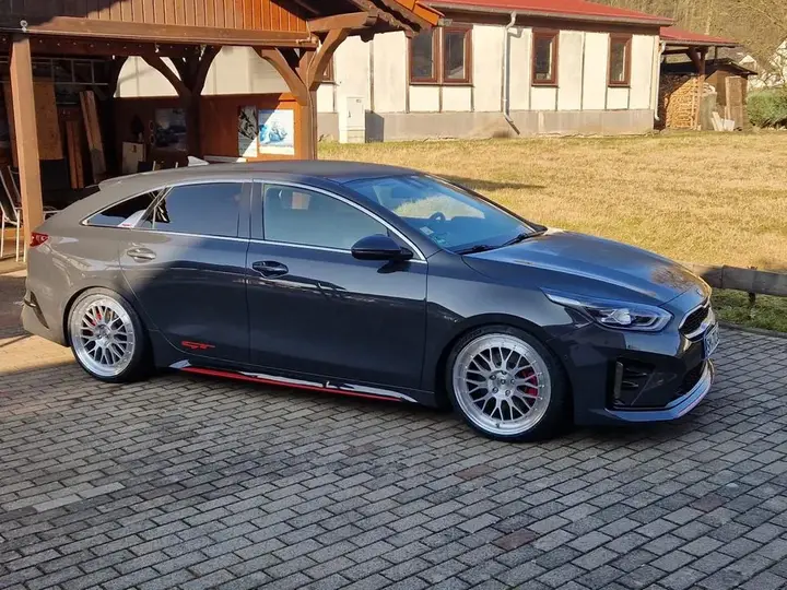 Kia Proceed Gt