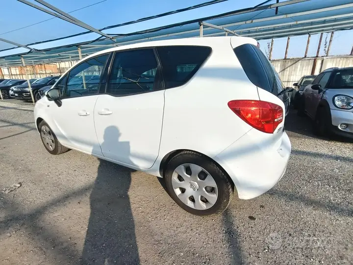 Opel Meriva 2011 photo 4