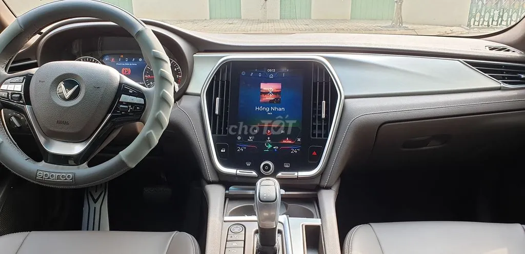 Vinfast Lux A2.0