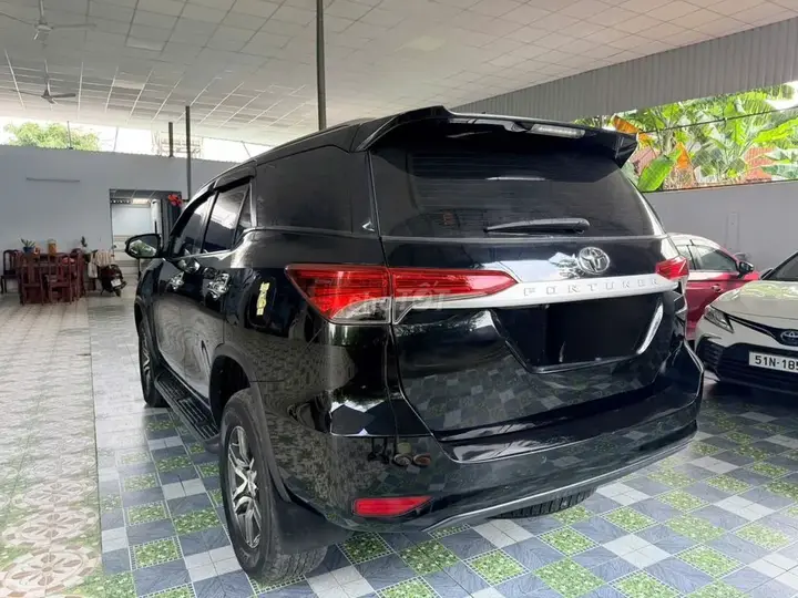 Toyota Fortuner 2017 photo 4