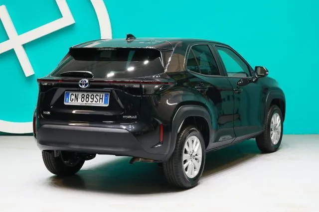 Toyota Yaris Cross 2023 photo 2