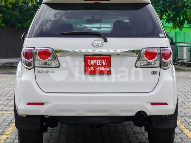 Toyota Fortuner 2013 photo 4