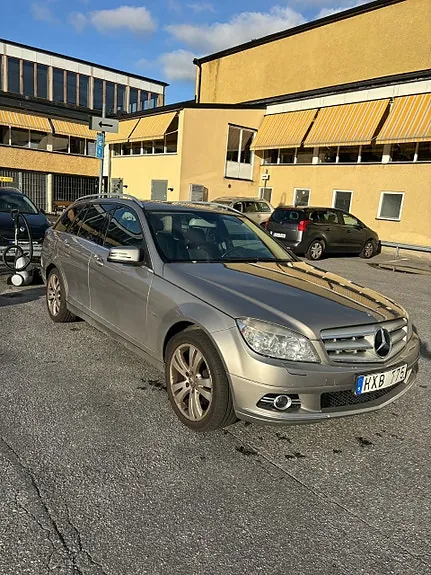 Mercedes-Benz C180 2009 photo 2