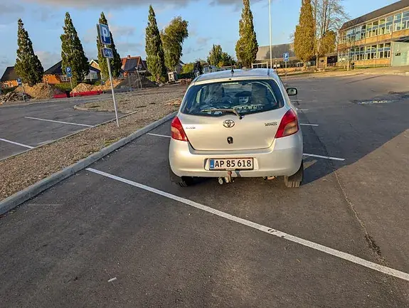 Toyota Yaris 2007 photo 3