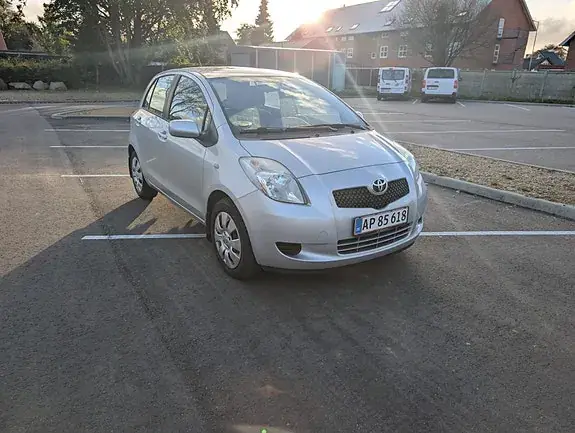 Toyota Yaris 2007 photo 5