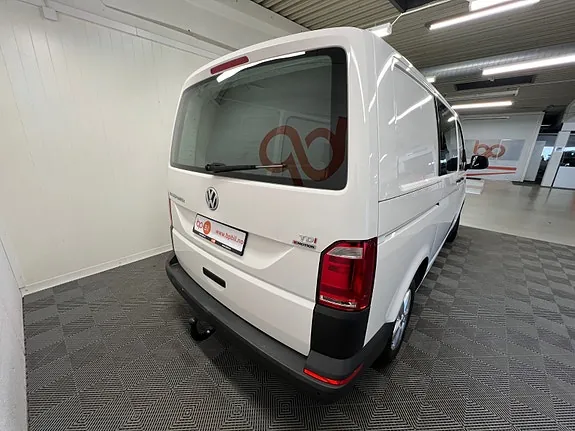 Volkswagen Transporter 2018 photo 5