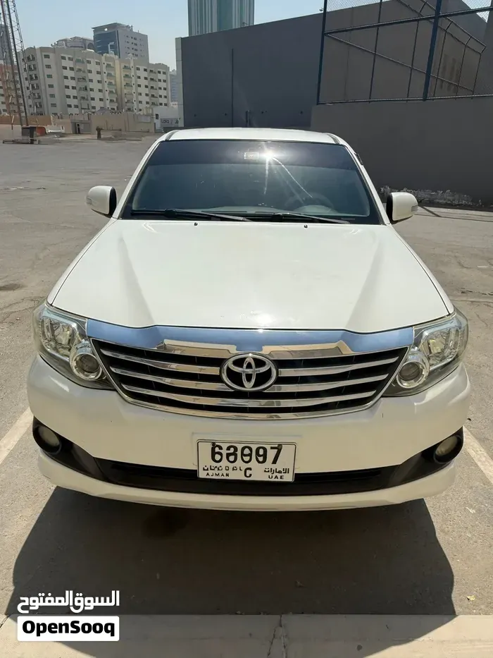 Toyota Fortuner 2012 photo 5