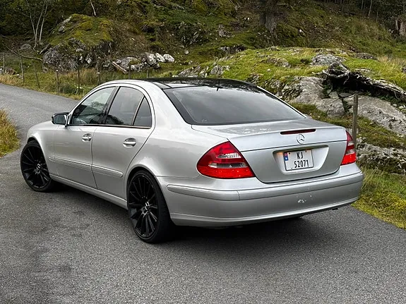 Mercedes-Benz E500 2003 photo 4