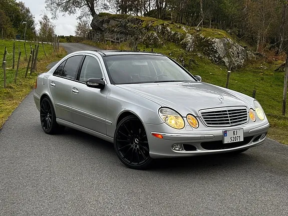 Mercedes-Benz E500 2003 photo 2