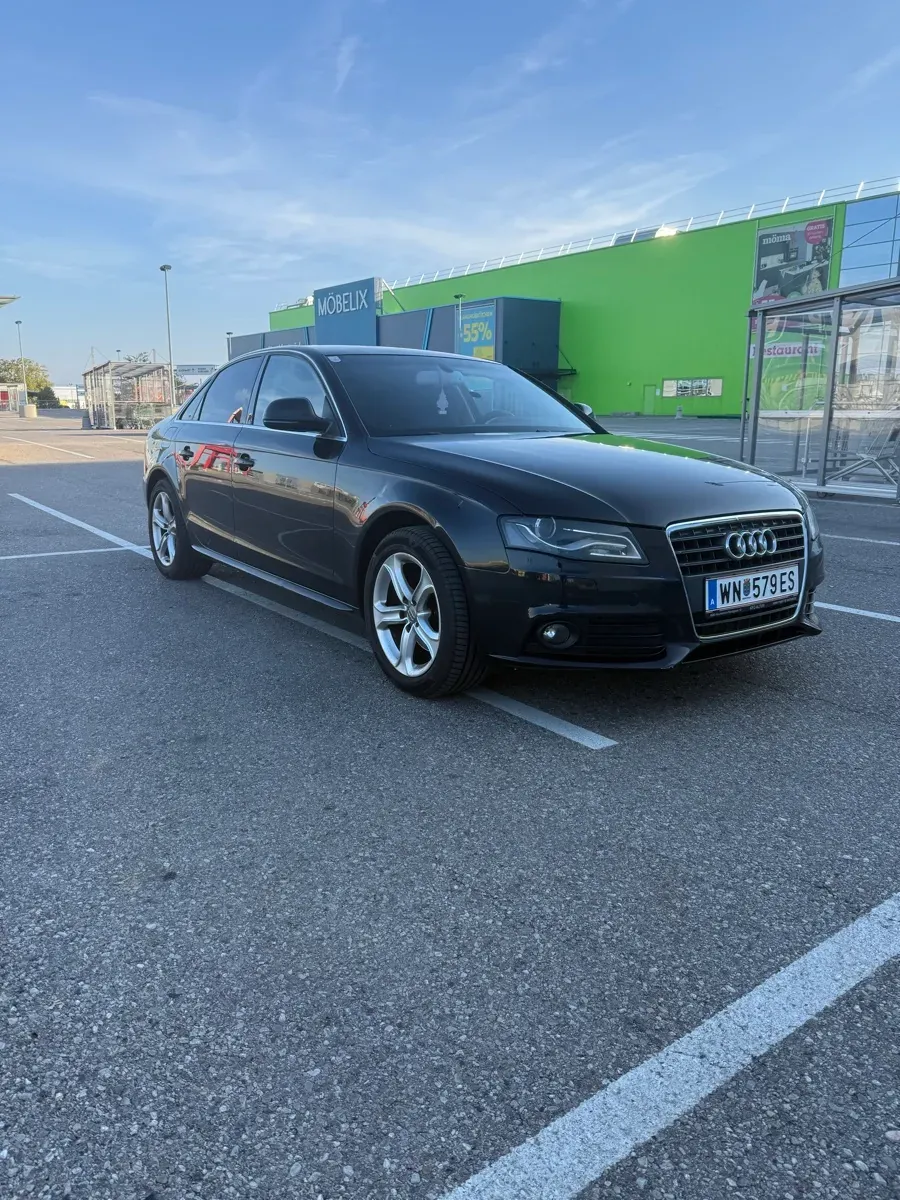 Audi A4 2009 photo 3