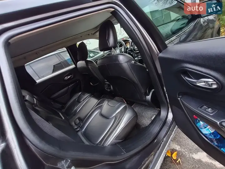 Jeep Cherokee 2015 photo 5