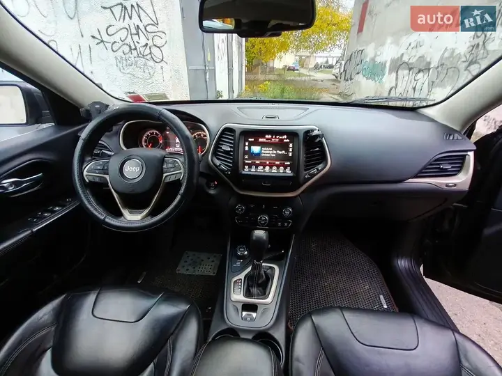 Jeep Cherokee 2015 photo 3