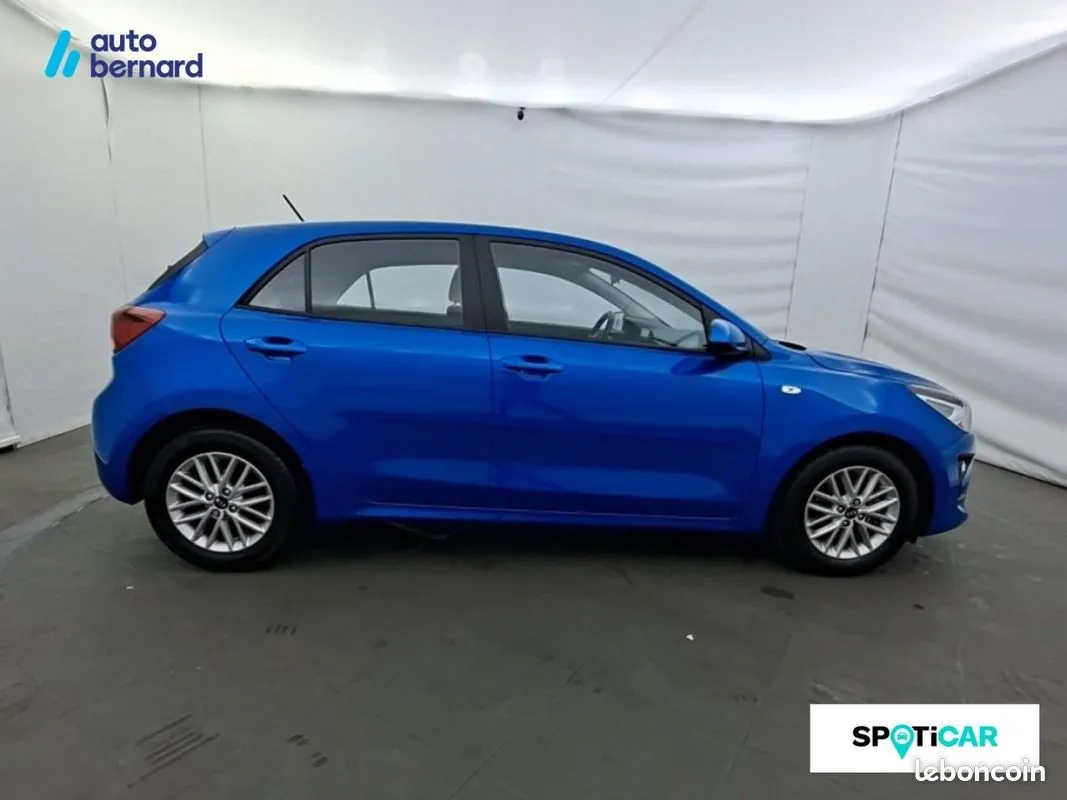 Kia Rio 2021 photo 4