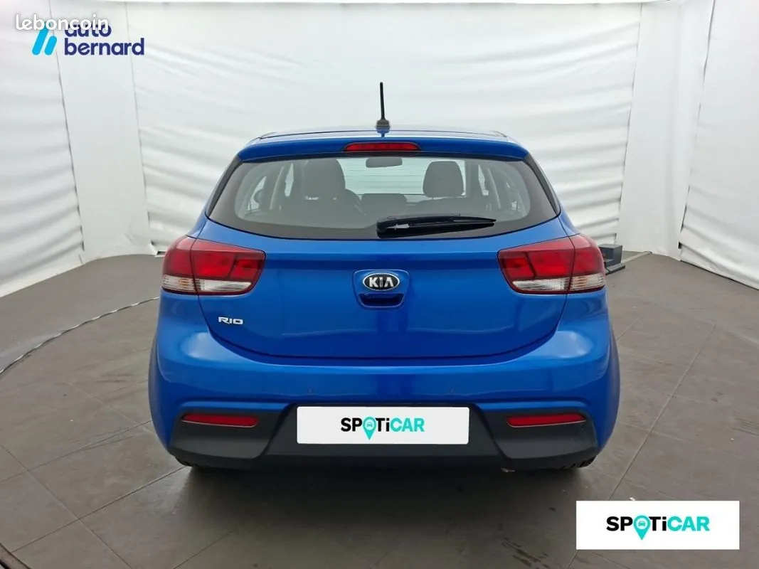 Kia Rio 2021 photo 5