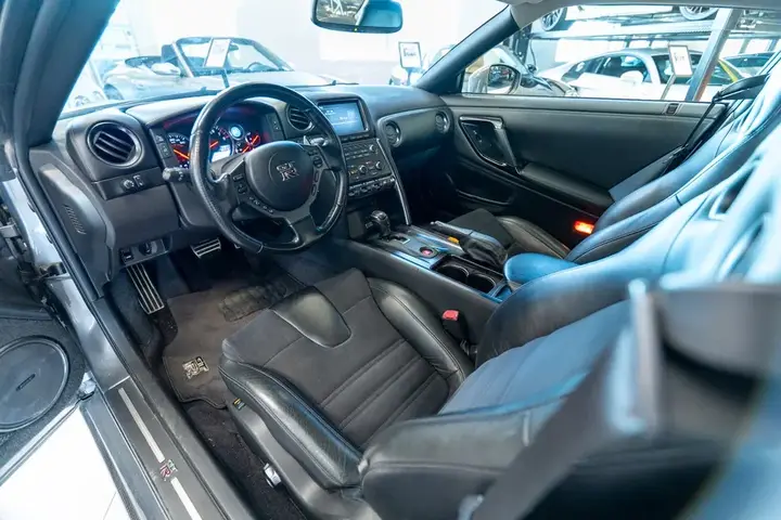Nissan Gt-R 2012 photo 4