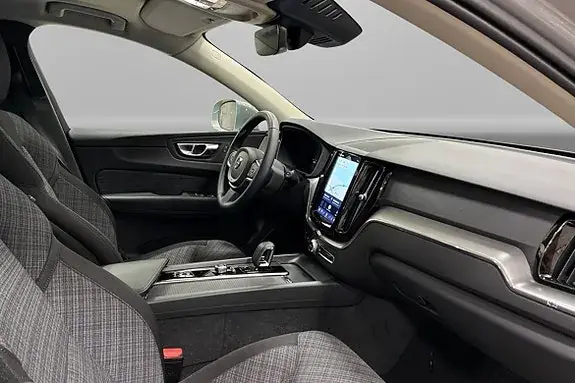 Volvo Xc60 2025 photo 5