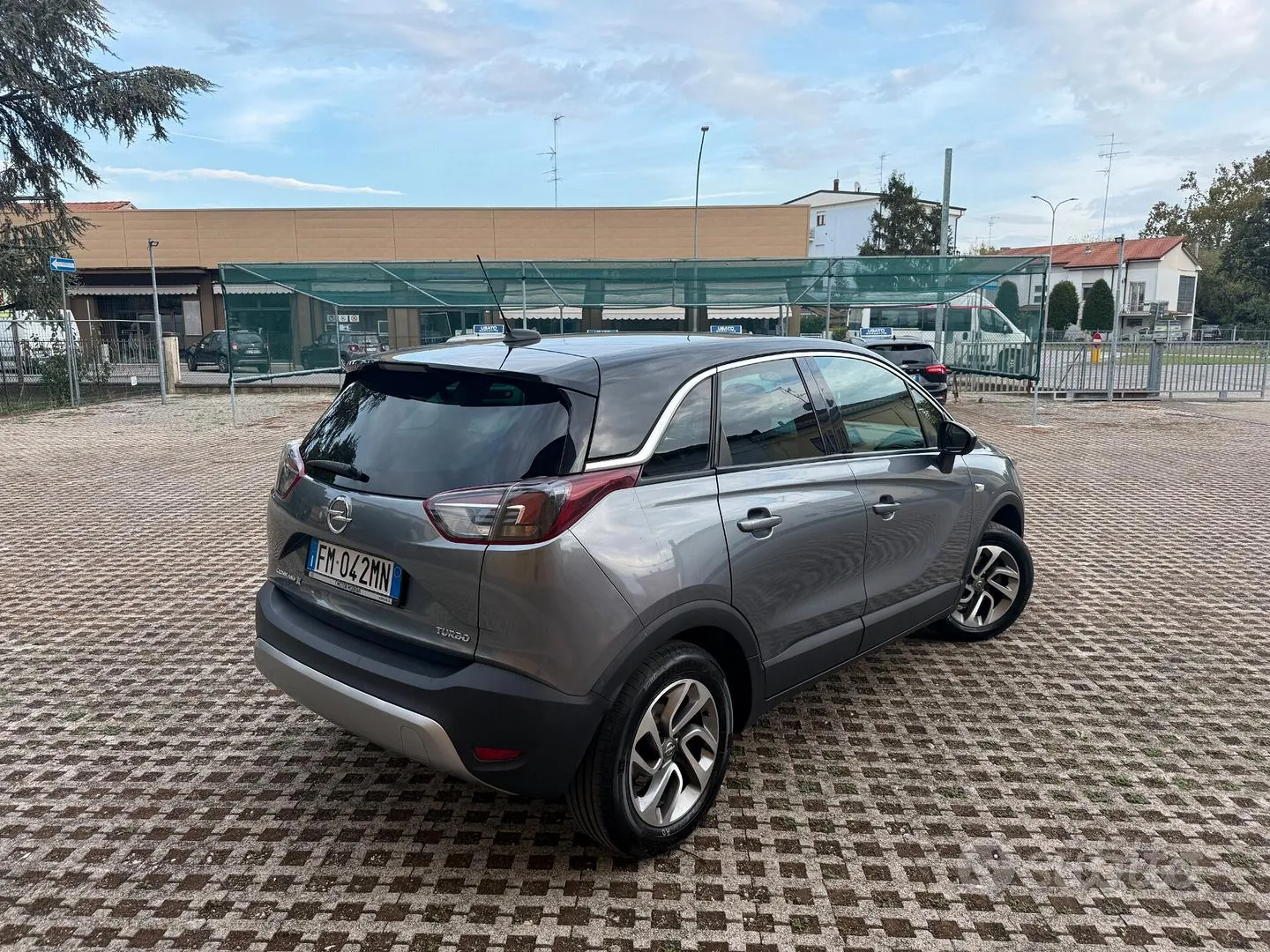 Opel Crossland X 2018 photo 2