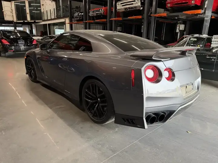 Nissan Gt-R 2018 photo 4