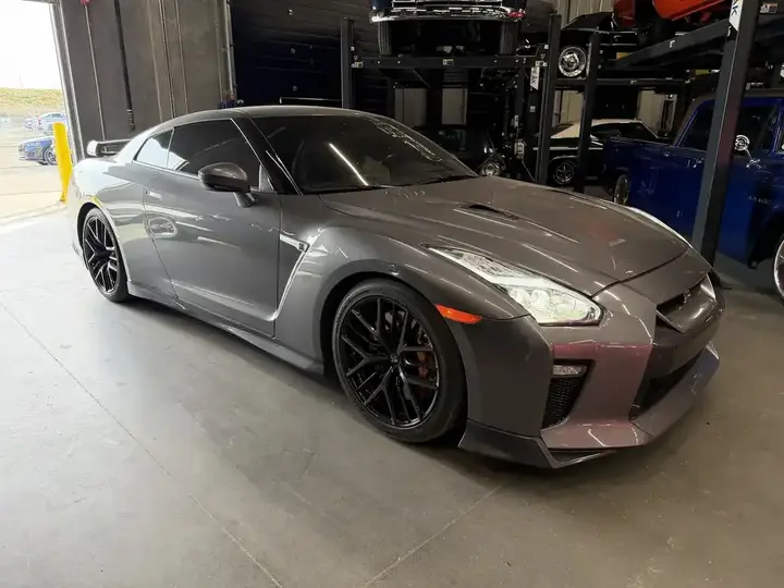 Nissan Gt-R 2018 photo 2