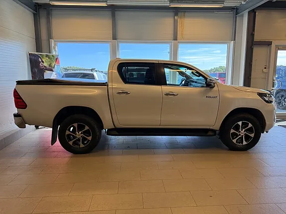 Toyota Hilux 2022 photo 4