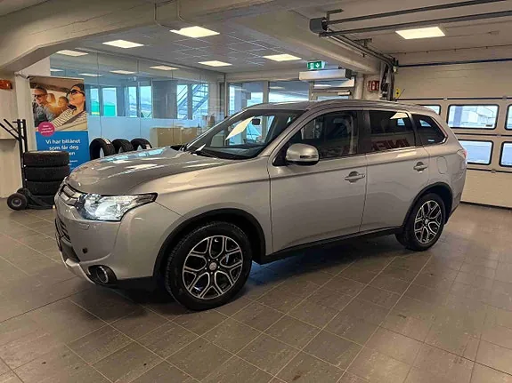 Mitsubishi Outlander 2015 photo 2
