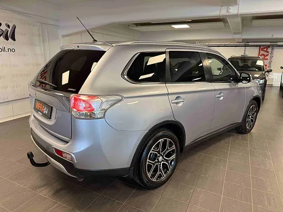 Mitsubishi Outlander 2015 photo 3