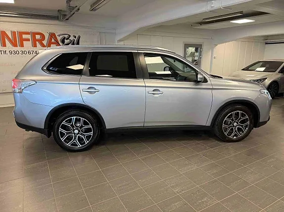 Mitsubishi Outlander 2015 photo 4
