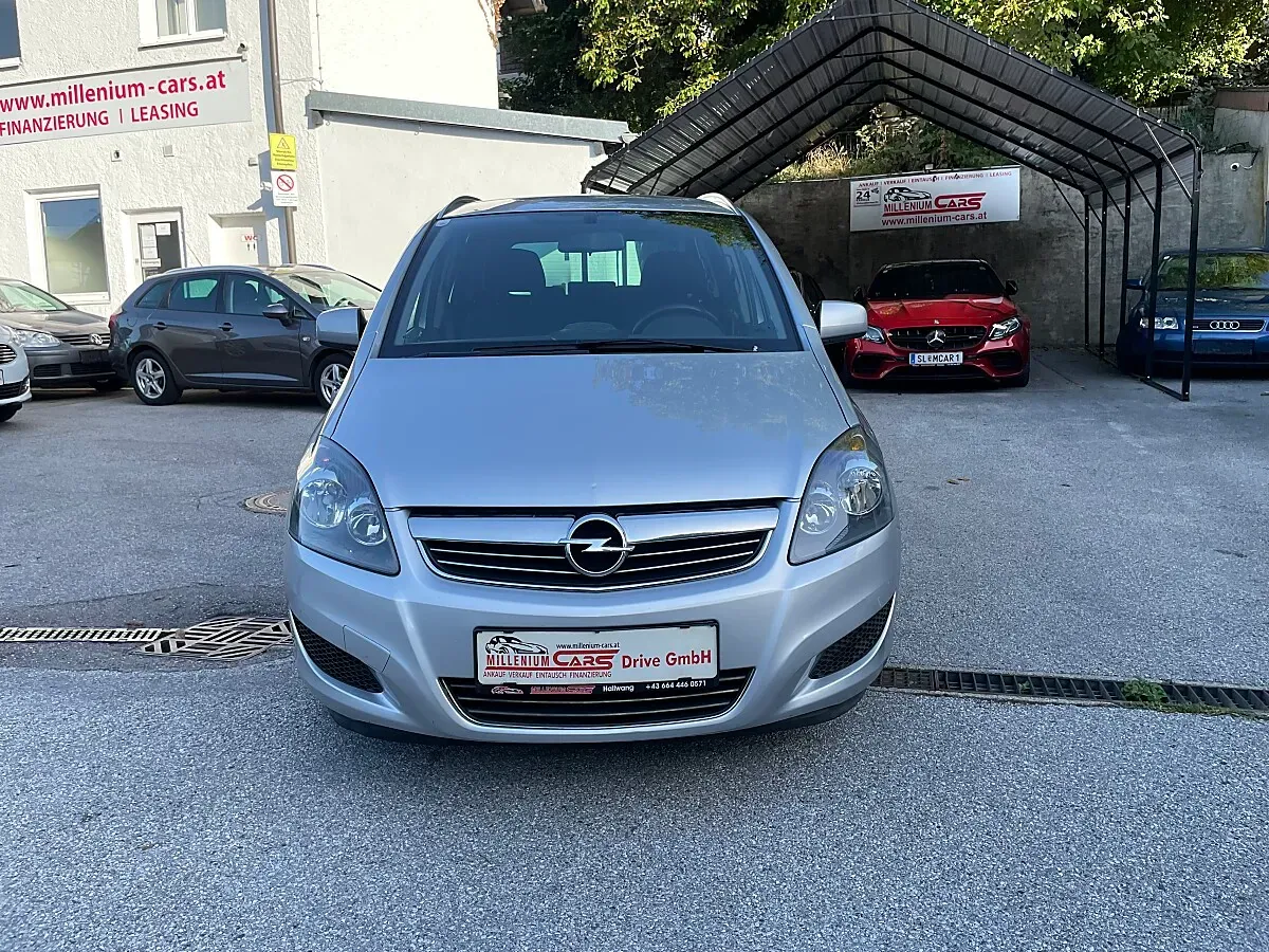 Opel Zafira 2011 photo 3