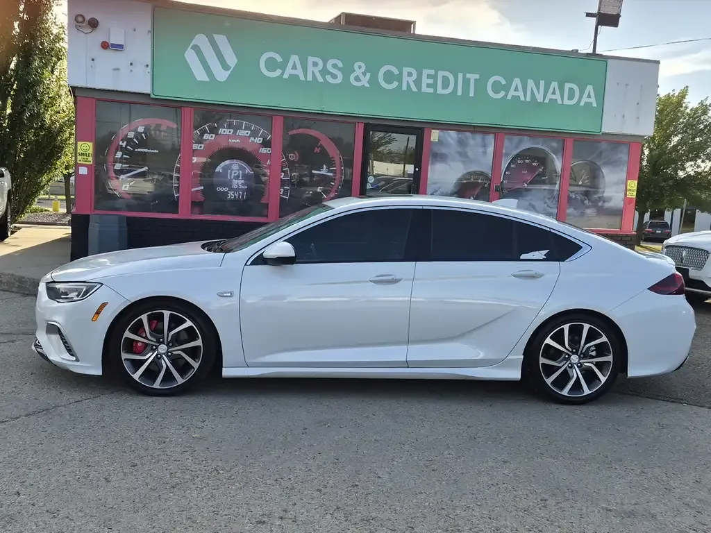 Buick Regal 2018 photo 2