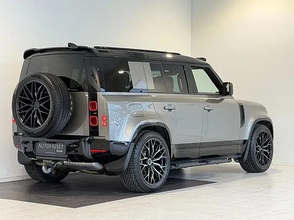 Land Rover Defender 110 2025 photo 5