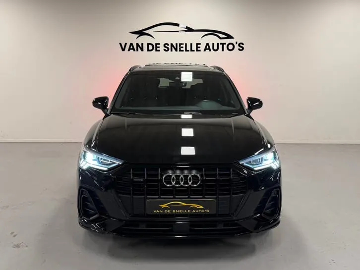 Audi Q3 2019 photo 2
