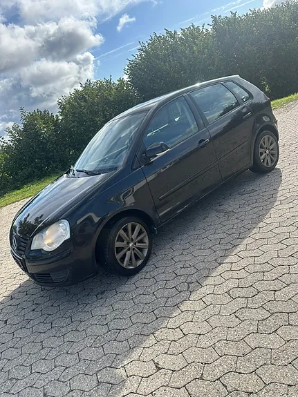 Volkswagen Polo 2005 photo 2
