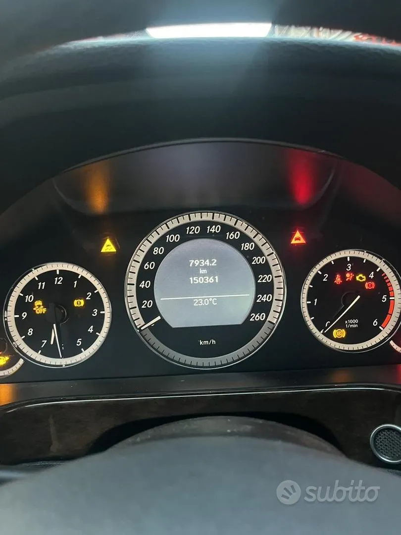 Mercedes-Benz E-Class 2010 photo 3