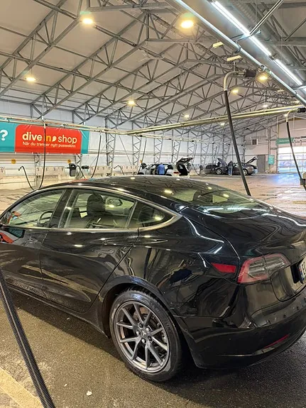 Tesla Model 3 2021 photo 4
