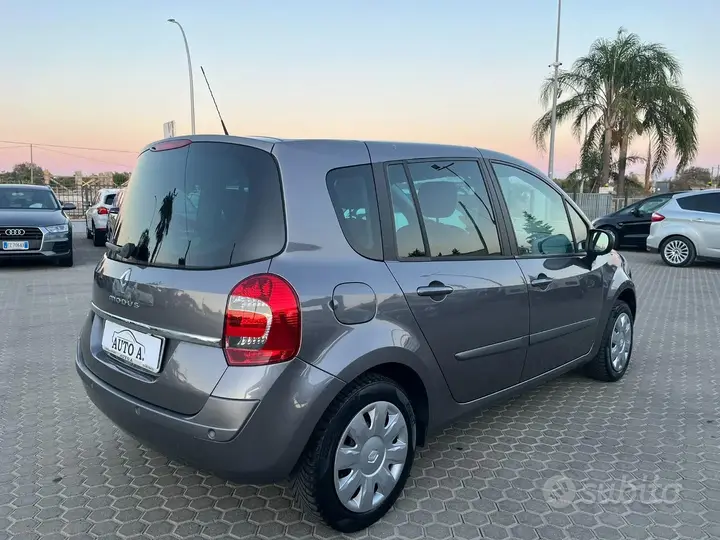 Renault Grand Modus 2011 photo 4