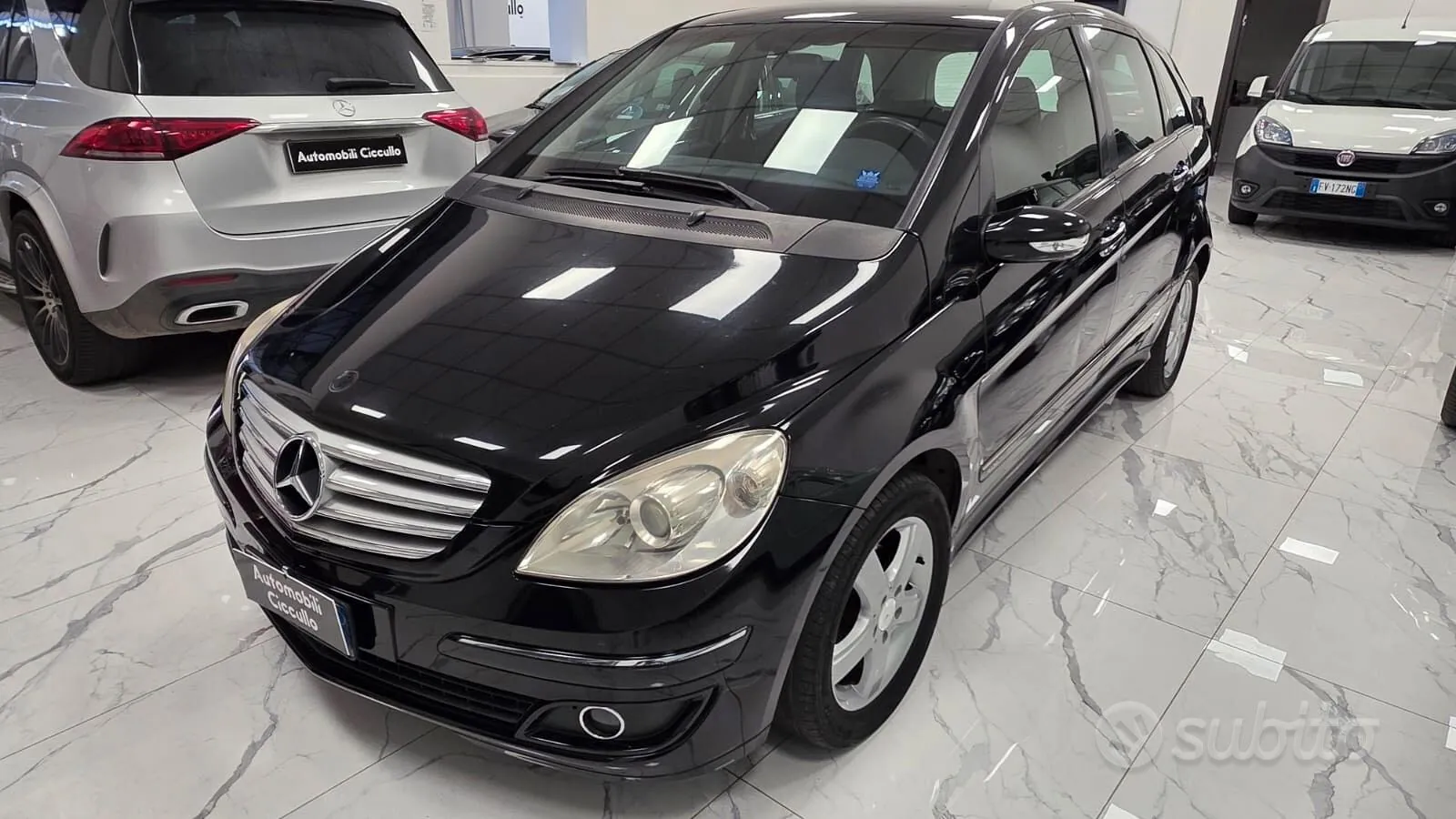 Mercedes-Benz B 150 160 2009 photo 2