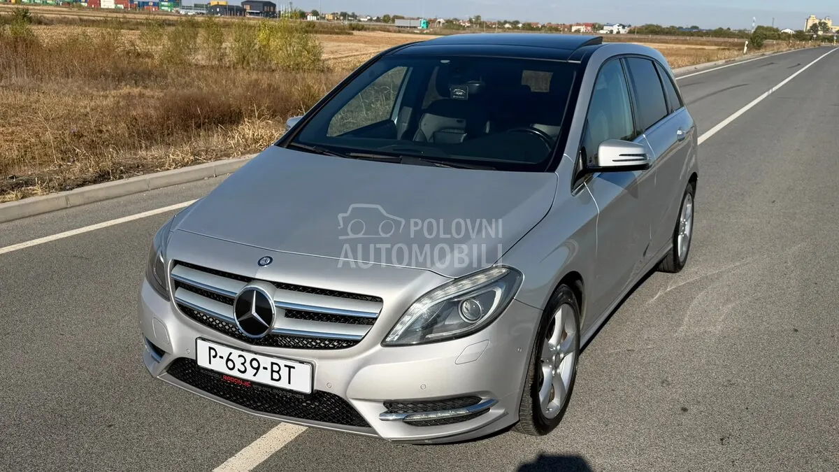 Mercedes-Benz B 200 2014 photo 2