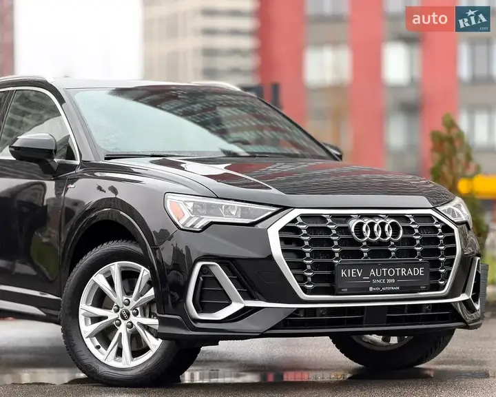 Audi Q3 2022 photo 3