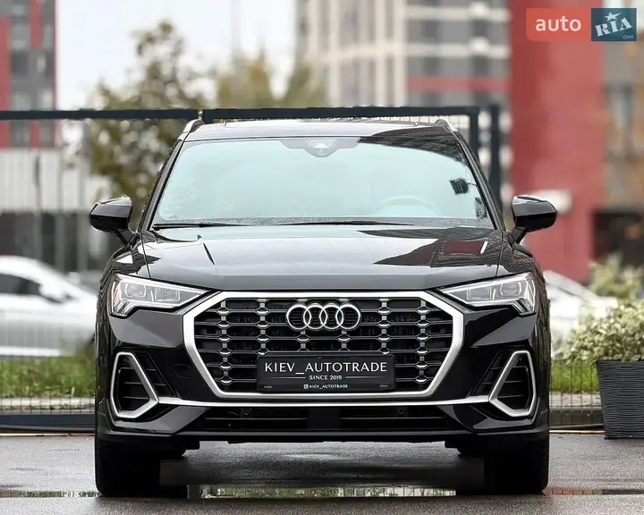 Audi Q3 2022 photo 4